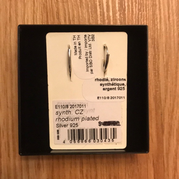 Sterling Silver Earrings (never worn) - Picture 3 of 3